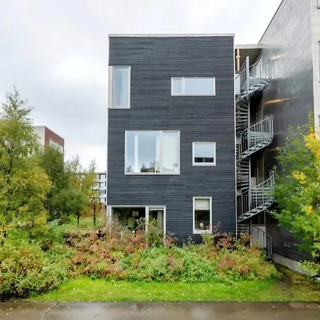 Inviting Close To Centre Appartement