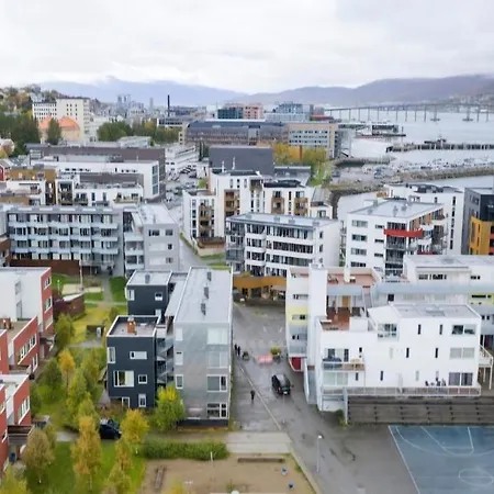 Inviting Close To Centre Appartement Tromsø